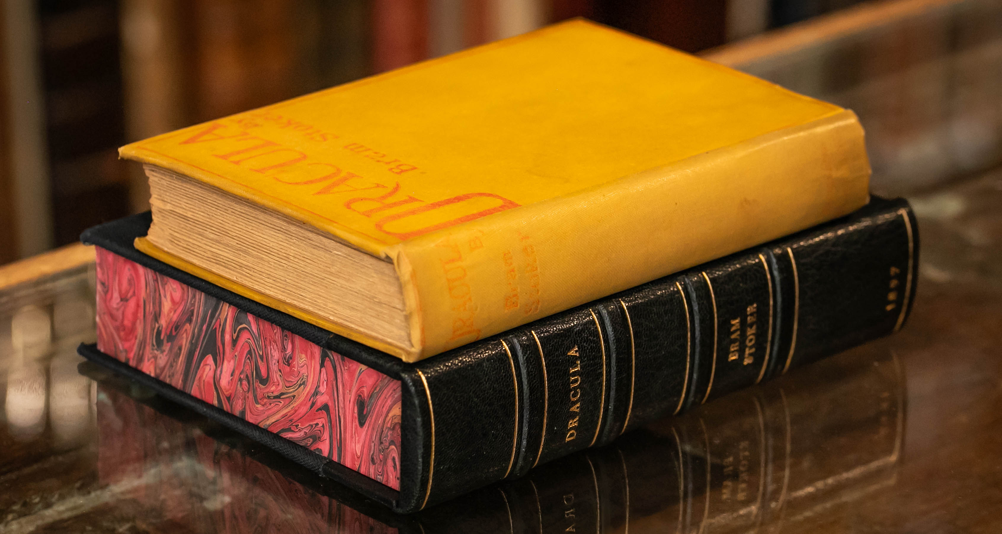 Highlight Image for Dracula (with a signed letter
